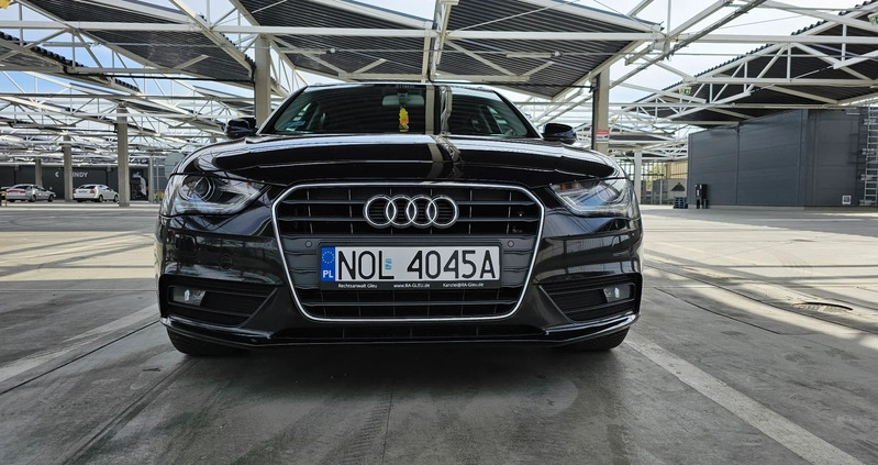 Audi A4 cena 49900 przebieg: 259314, rok produkcji 2015 z Barczewo małe 379